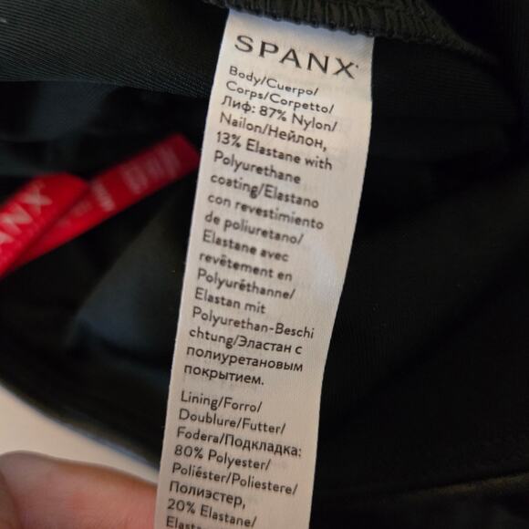 SPANX Faux Leather High-Waisted Leggings Black Medium Petite - Picture 7 of 8